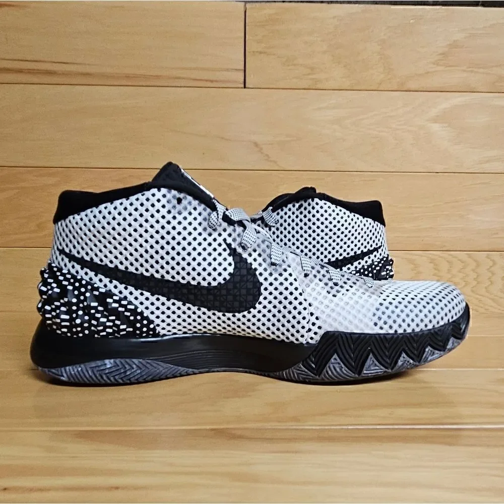 Nike Kyrie 1 BHM Size 10 Black History Month White Black Dark Grey 718820-100